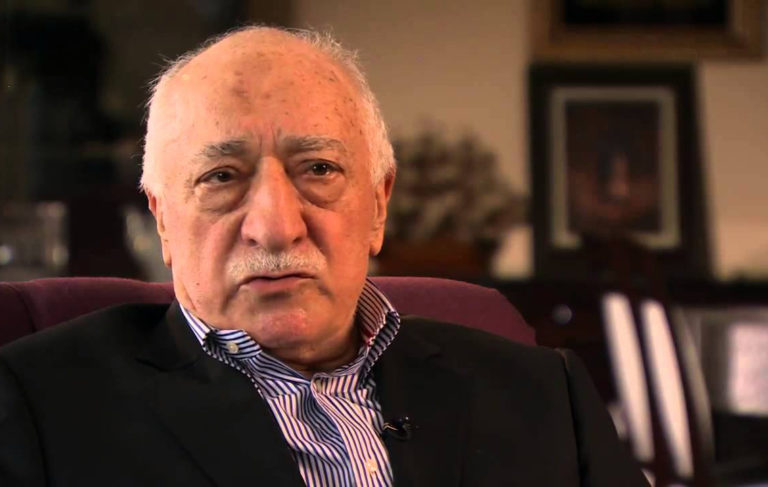 Fethullah Gülen’in biyografisinin Yunanca’ya çevrilmesi AKP’yi rahatsız etti