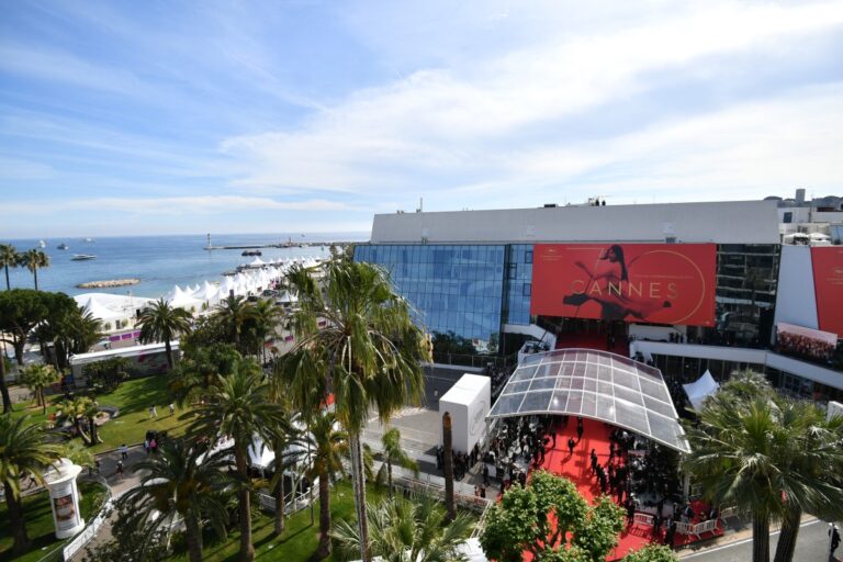 CANNES FİLM FESTİVALİ | Sinema sektörü emekçileri haklarını arıyor; Festival’e bir hafta kala grev çağrısı