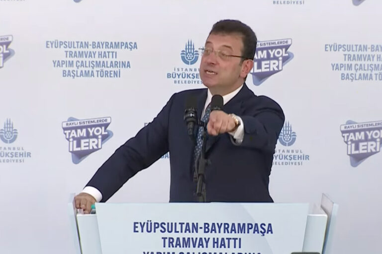 Ekrem İmamoğlu sert çıktı: “Üsküdar’da, Boğaz’ın kıyısına imar iznini veren Şehircilik Bakanlığı!”